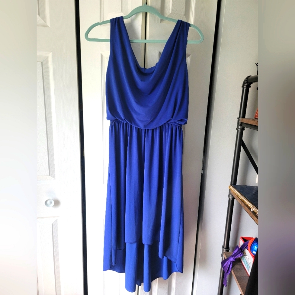 Valerie Bertinelli 8 blue hi-low dress